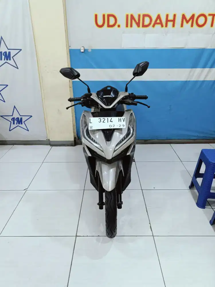 Silver HONDA VARIO ESP CBS ISS EXCLSV FI ECO 150 2019 BISA KREDIT