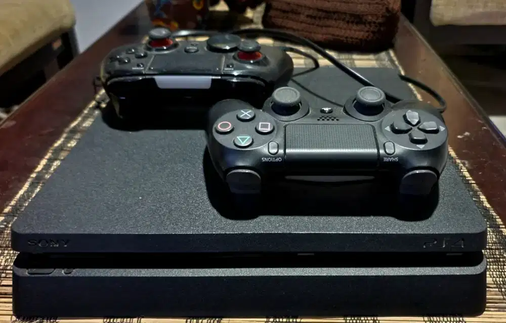 Jual Sony PlayStation 4 (PS4) Slim – Siap Main!