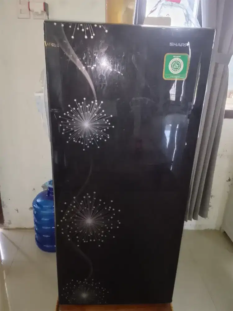 Dijual kulkas Merk Sharp