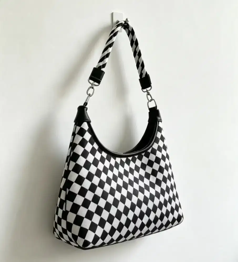 Tas Hobo Anyam Catur Kulit Asli