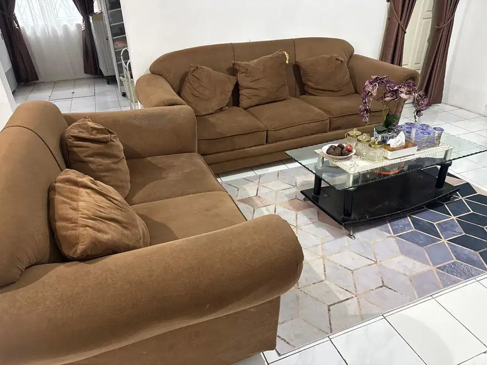 Dijual kursi sofa coklat bekas