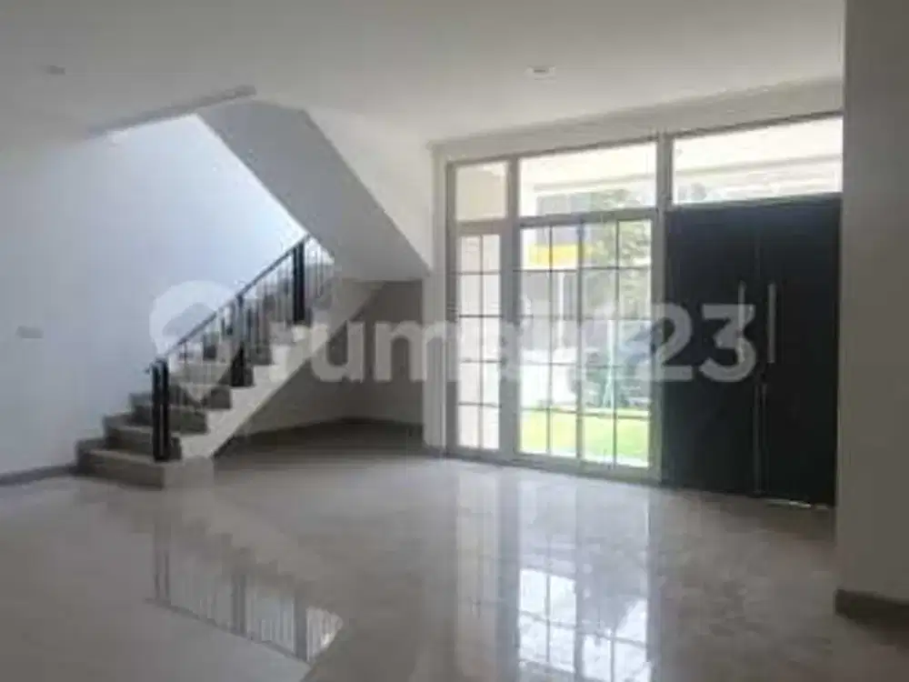 Rumah Besar 4 Kamar Unit Langka Siap Huni Pik 2