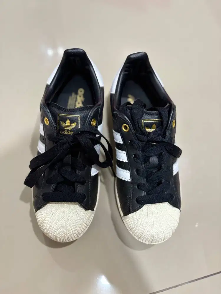 Sepatu Adidas original