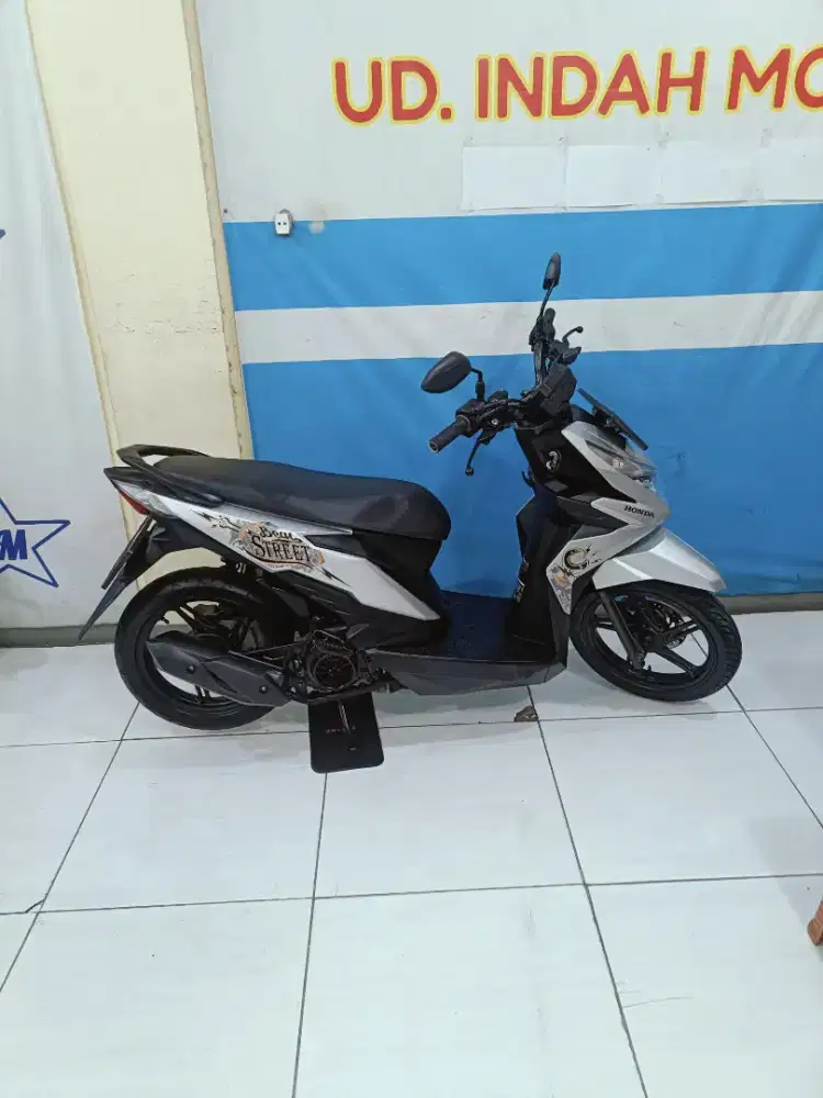 W Sidoarjo HONDA BEAT STREET ESP CBS SPORTY FI ECO 2019 bisa kredit