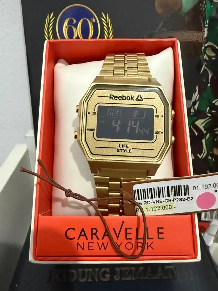 Jam Tangan Reebok(RBK RD-VNE-G9-P2S2-B2)