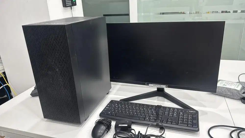 DIJUAL PC KANTORAN /  GAMING  TOTAL AD 30+ UNIT