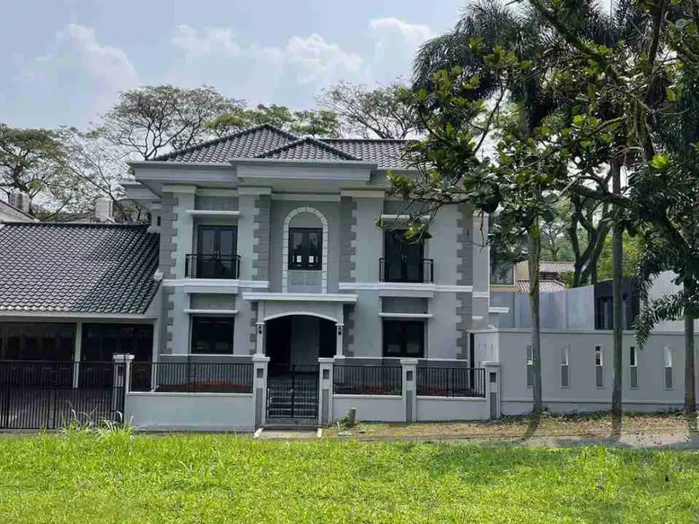 DIJUAL CEPAT ! Rumah Besar Dekat Mall di Citragran