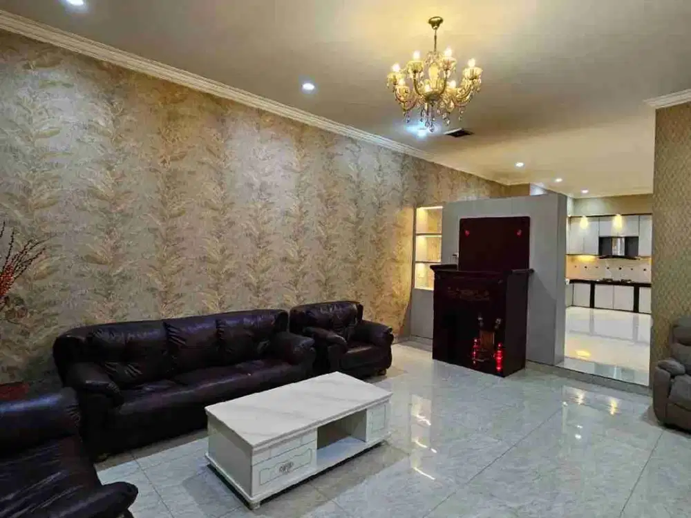 Dijual Villa Mantap
Komplek Cemara Hijau