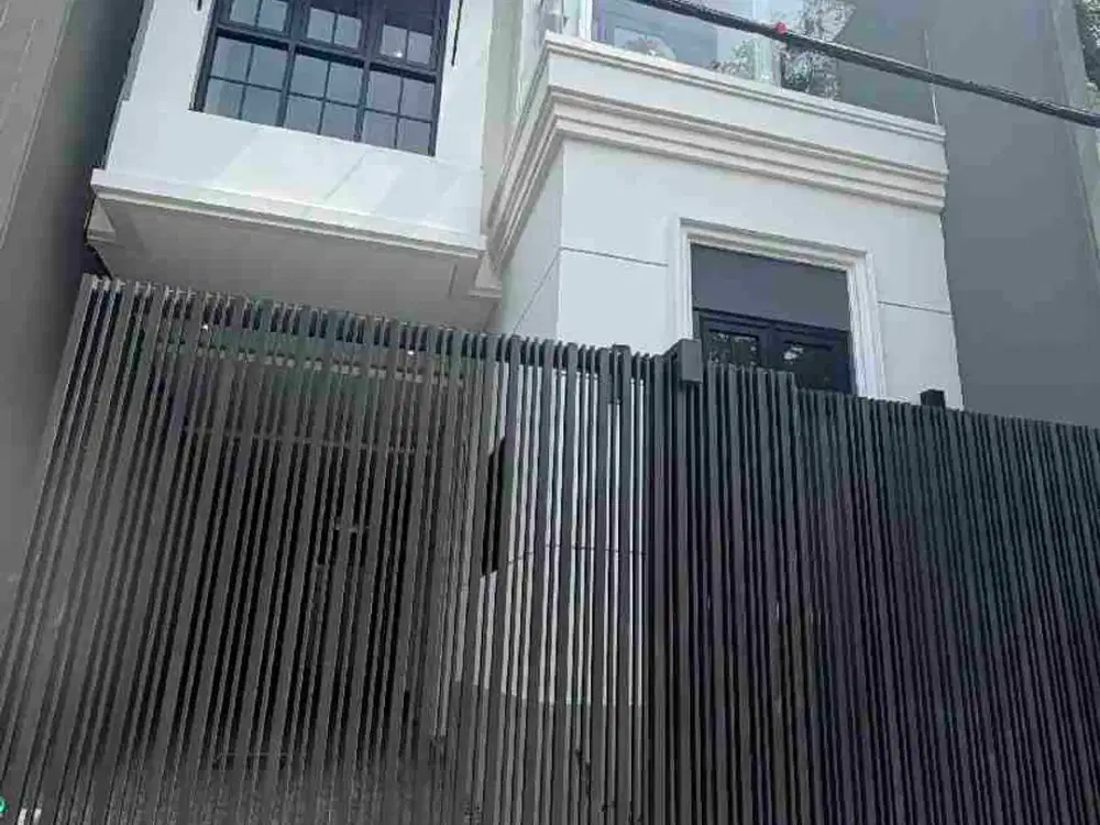 MANYAR AMERICAN STYLE. INTERIOR NUANSA ALAM. MASTER BEDROOM ISTIMEWA