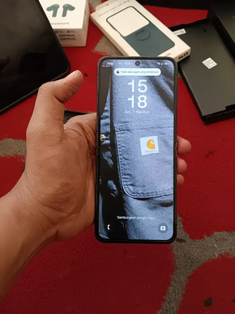 Samsung z flip 5 8/512 ex sein