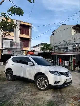 Xtrail matic tipe tertinggi 2.5