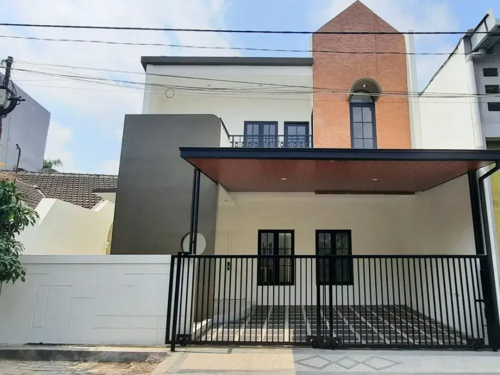 Dijual Rumah baru American Style ada Rooftop di Sawojajar Malang