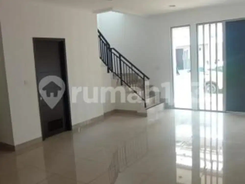 Disewa Rumah Pik 2 Tahap 1 Uk 6X15 Kosongan Siap Huni