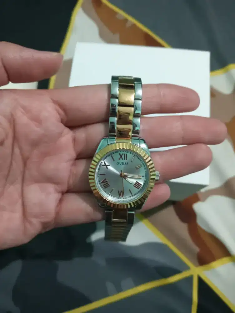 jam tangan guess