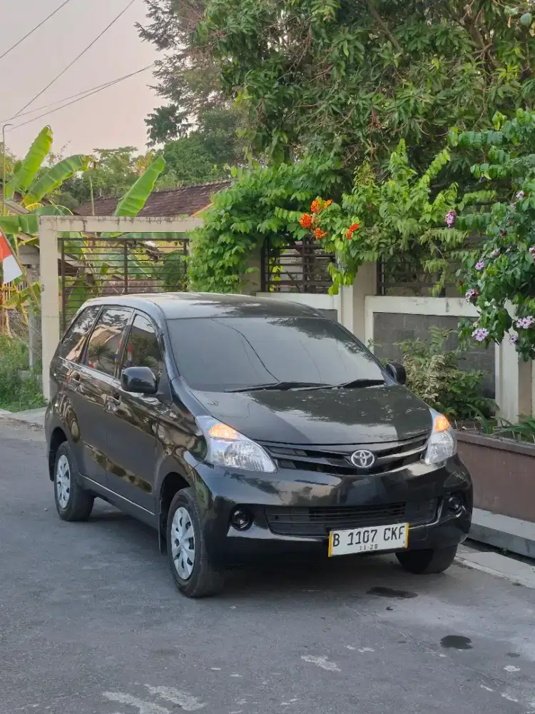 Avanza 2013 Automatic/AT
