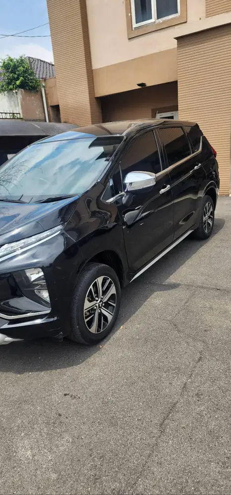 DIJUAL MOBIL MITSUBISHI XPANDER