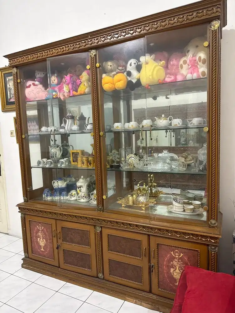 Dijual lemari bekas