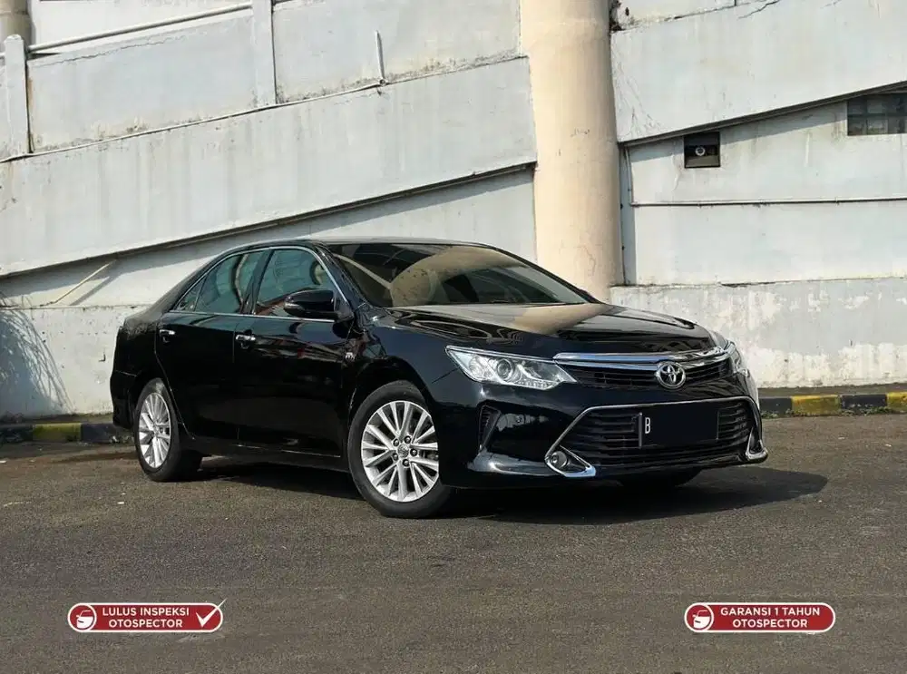 Toyota Camry 2.5 V AT 2017 Hitam Km 90rb Record Garansi Istimewa