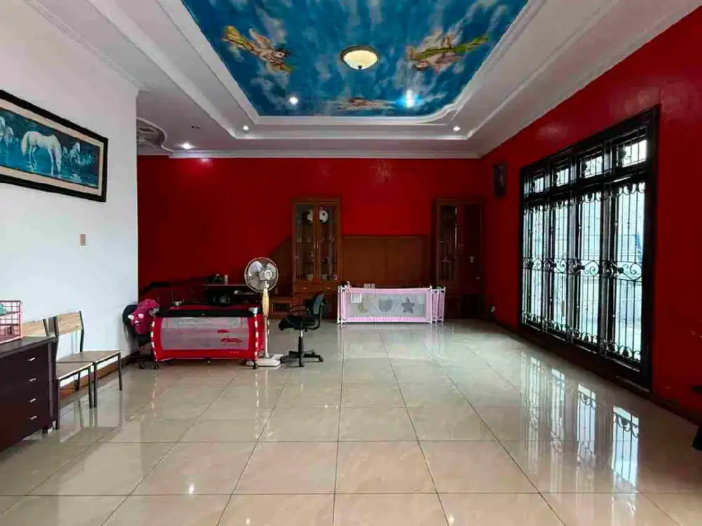 Dijual Villa Komplek Cemara Asri