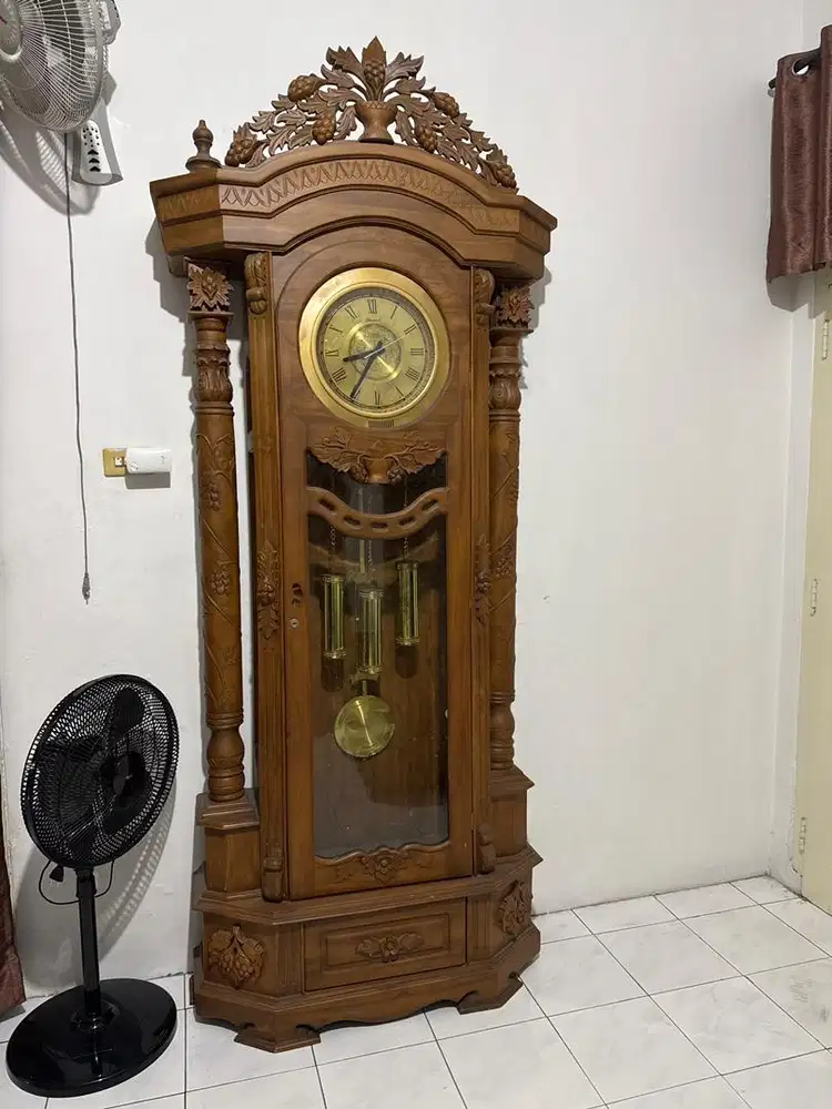 Dijual jam jati bekas