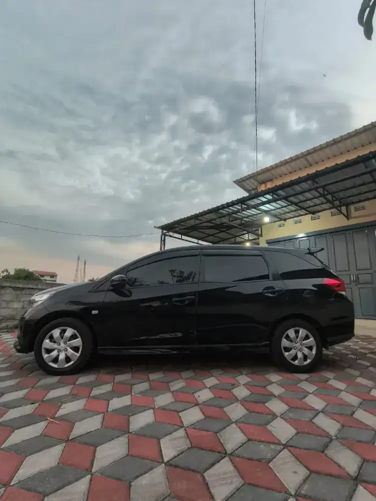 HONDA MOBILIO S FACELIFT 2017