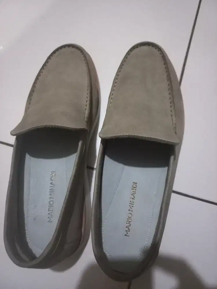 SEPATU MODEL SLIP ON SIZE 42