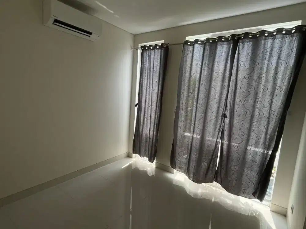 Disewakan Rumah Grand Pakuwon