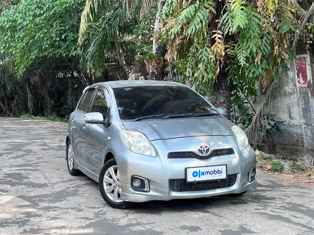 Toyota Yaris 1.5 E AT 2013