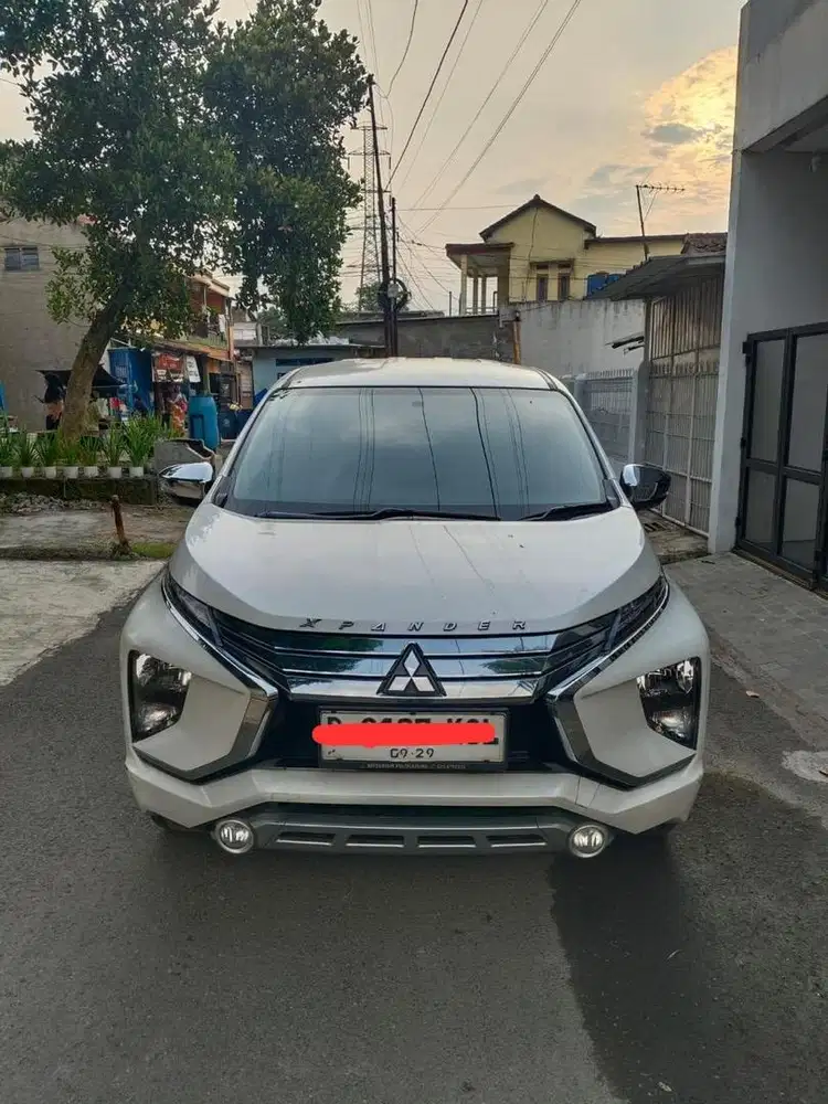 MITSUBISHI XPANDER ULTIMATE AT PUTIH 2019