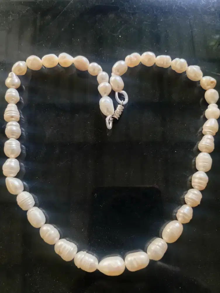 Asesoris Kalung mutiara