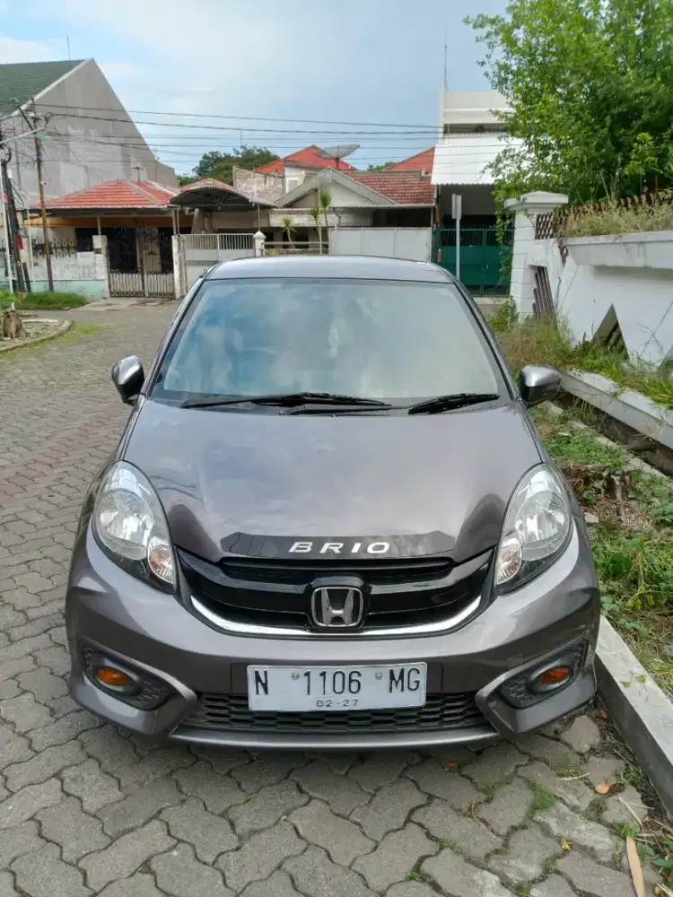 Honda Brio E abu2 metalik