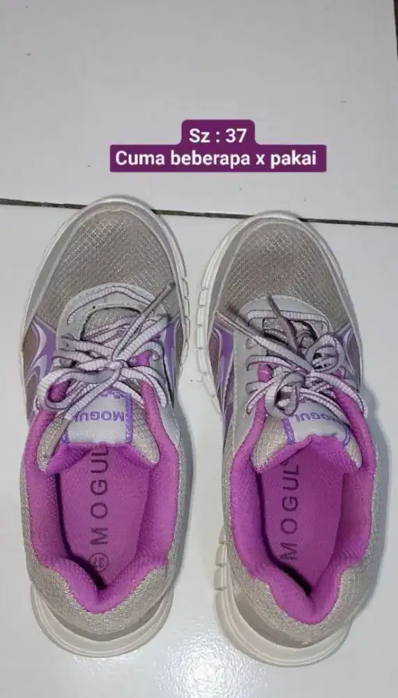 Dijual Sepatu Mogul ukuran 37 cuma pakai beberapa x