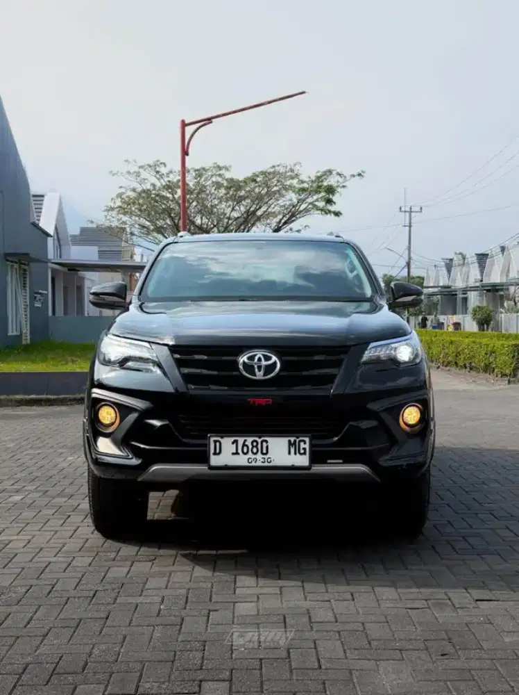 TOYOTA
FORTUNER VRZ TRD AT 2017
Nopol D