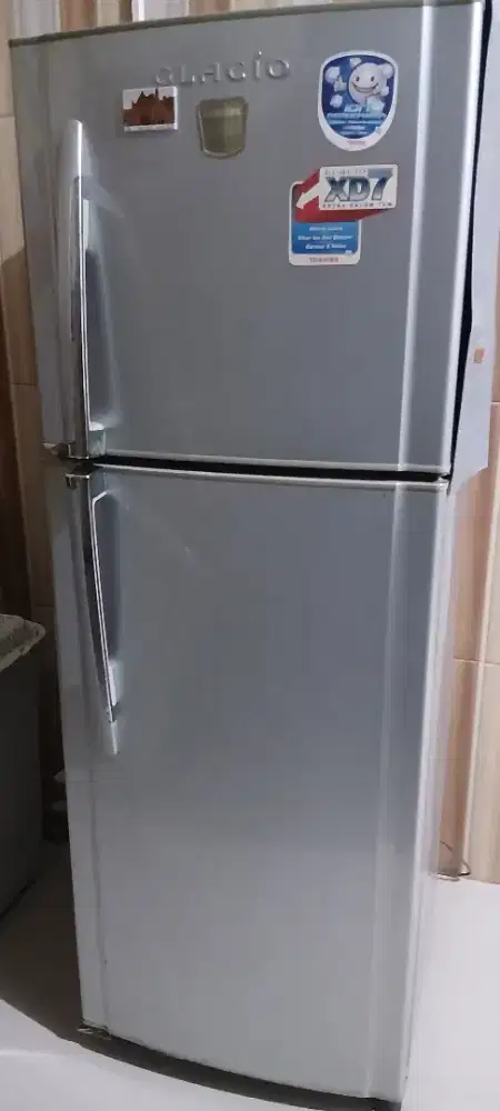 Dijual Kulkas 2 Pintu Toshiba