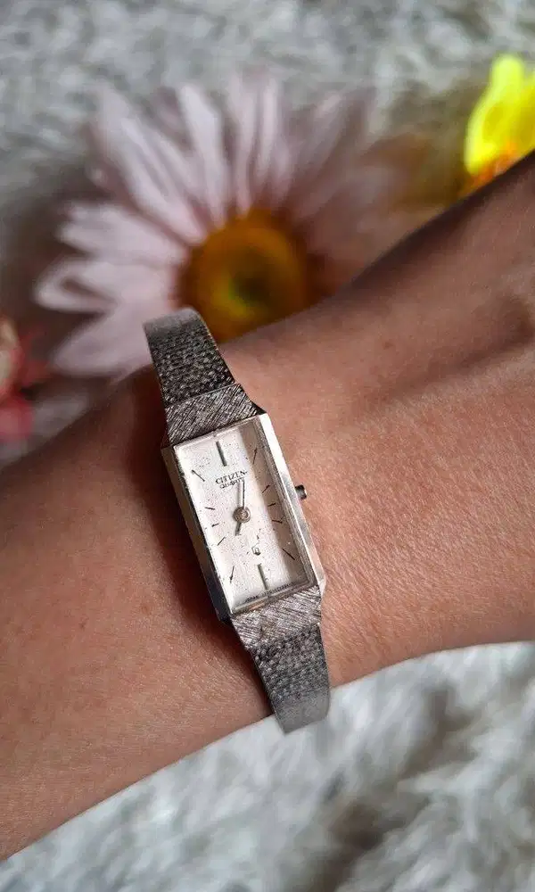 Jam Tangan Vintage Citizen Quartz Wanita (Preloved)