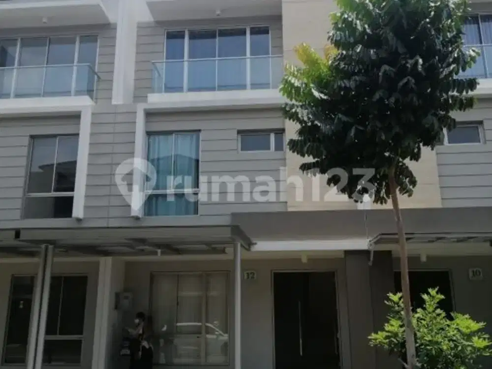 Dijual rumah siap huni pik , cluster piano