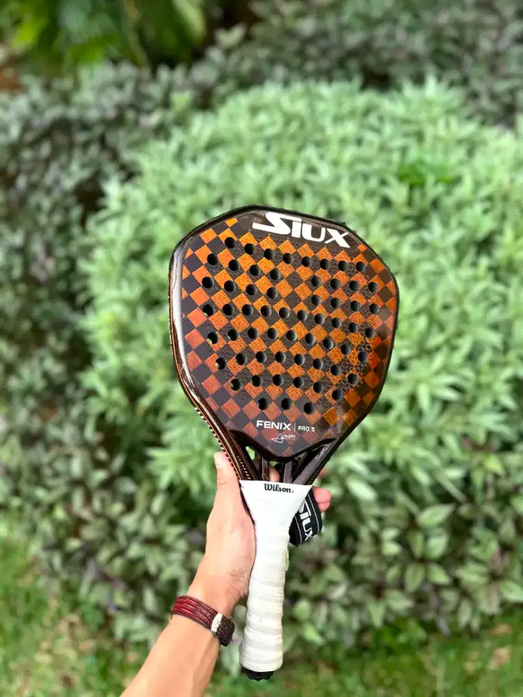 Raket padel Fenix pro 5
24k carbon