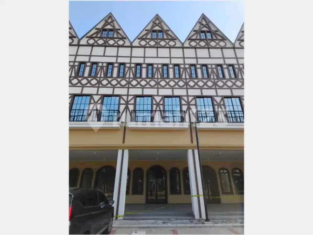 Disewa Ruko Marina Bay Berlin Pik 2 Uk 4,5X20 3 Lantai Brand New