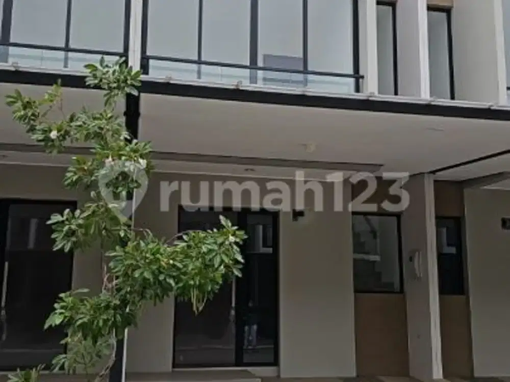 Dijual Termurah Rumah Pik 2 Semi Furnish Uk 4,5X10 2 Lantai