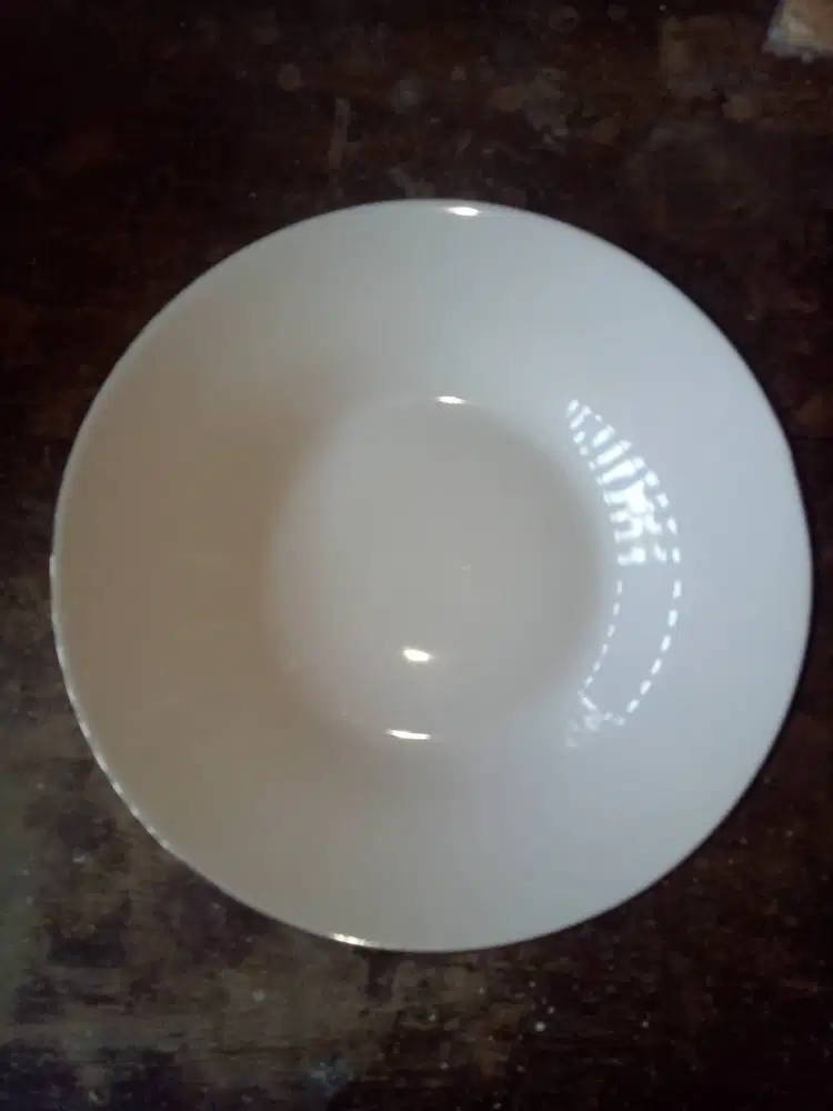 Piring porcelain putih allen Ace Informa