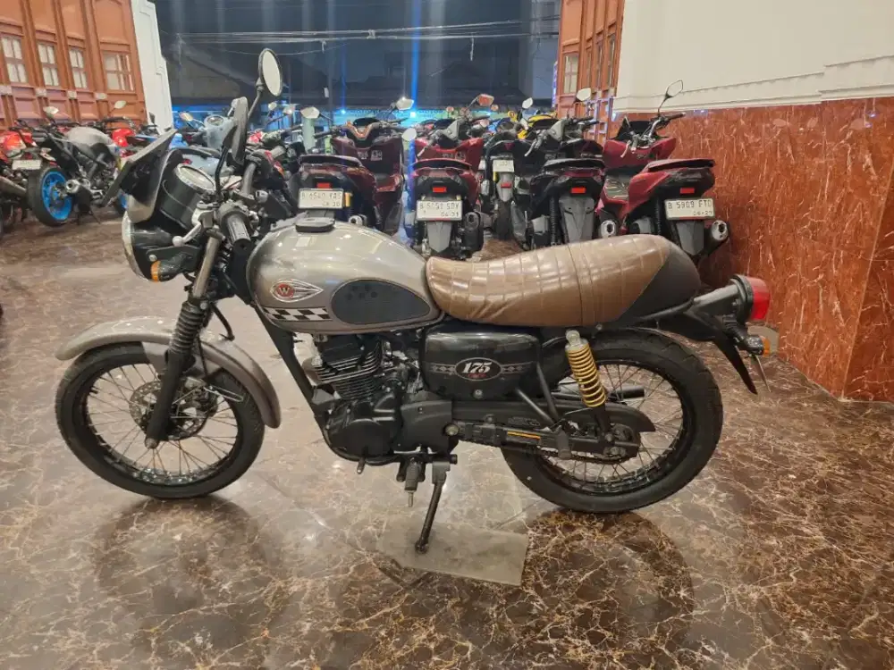 HUB CE KOM DP PROMO DI BANTU SAMPE ACC KM LOW PAJAK HIDUP
