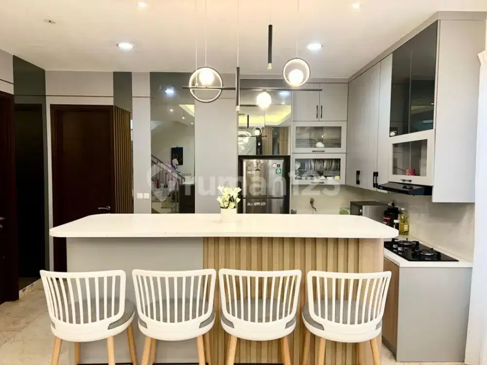 Rumah mewah full furnish golf island dekat pancoran PIk