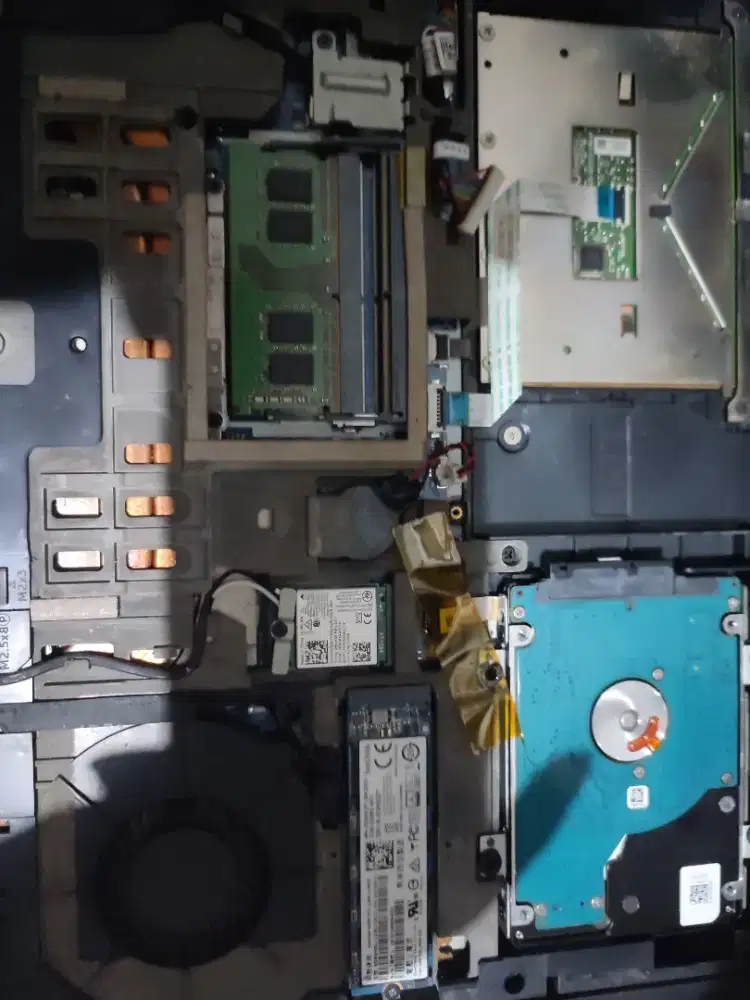 Jeroan laptop dell Inspiron gaming