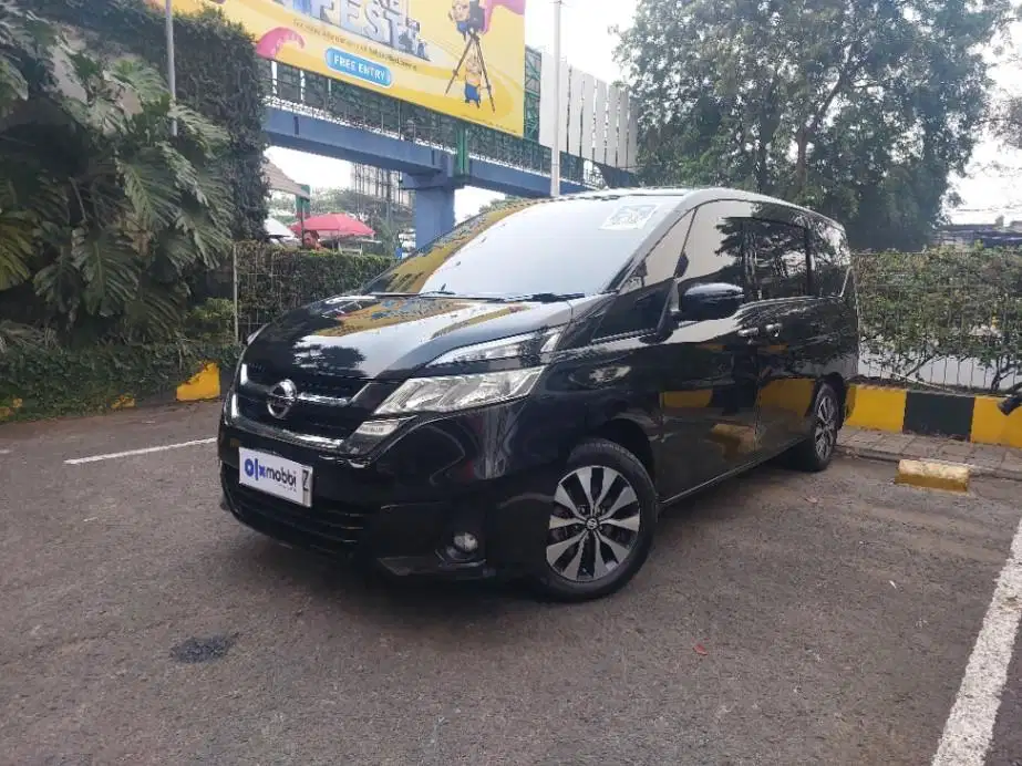 LOW DP Nissan Serena 2.0 X Bensin-AT 2019 PBZ