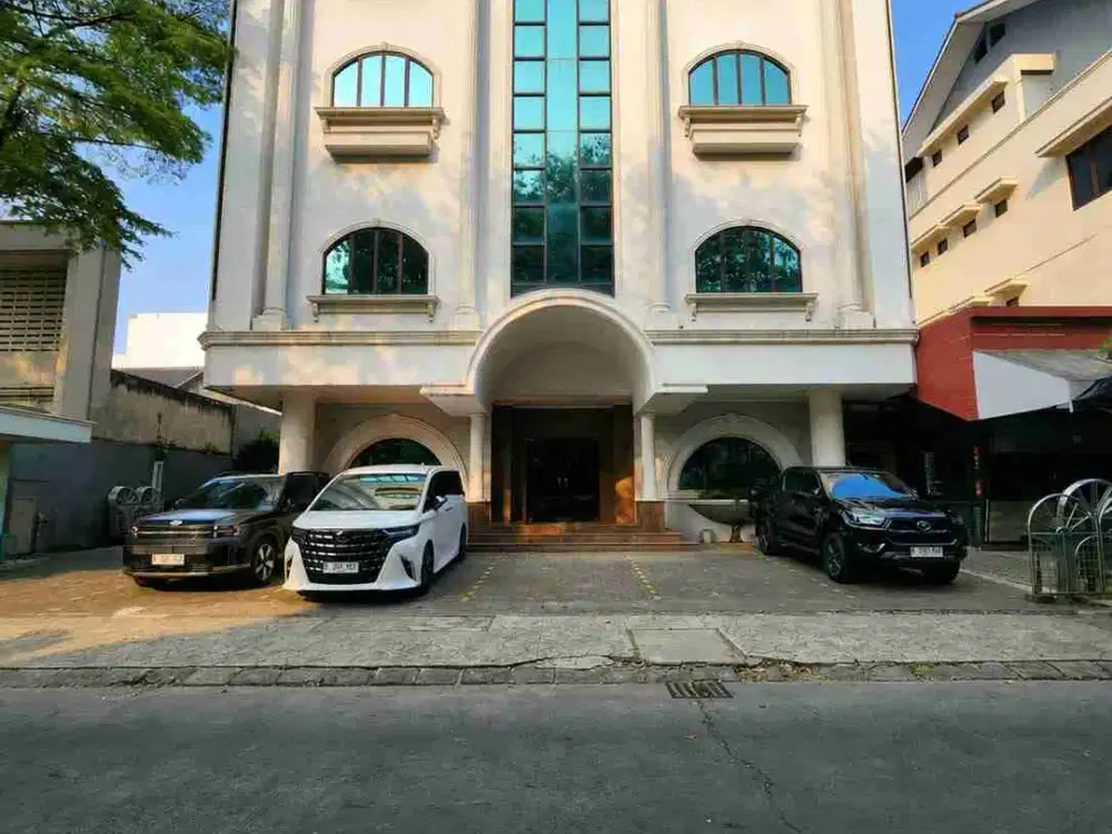 Gedung komersial kemang pusat interaksi jarang ada
