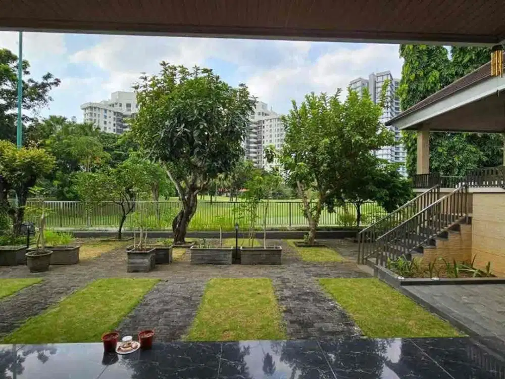 graha famili golf view jual murah rumah mewah semi furnished ada kolam renang