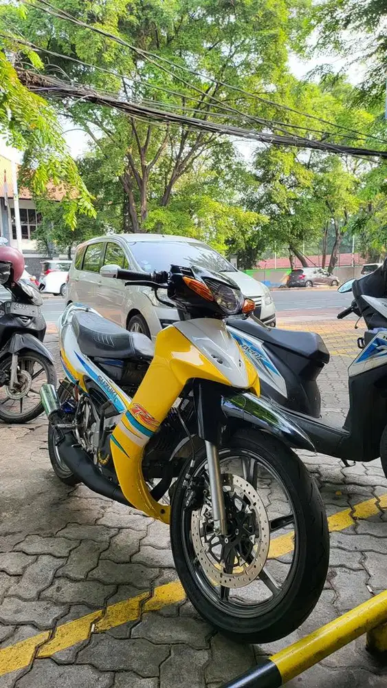 Suzuki satria 2004 (lscm)