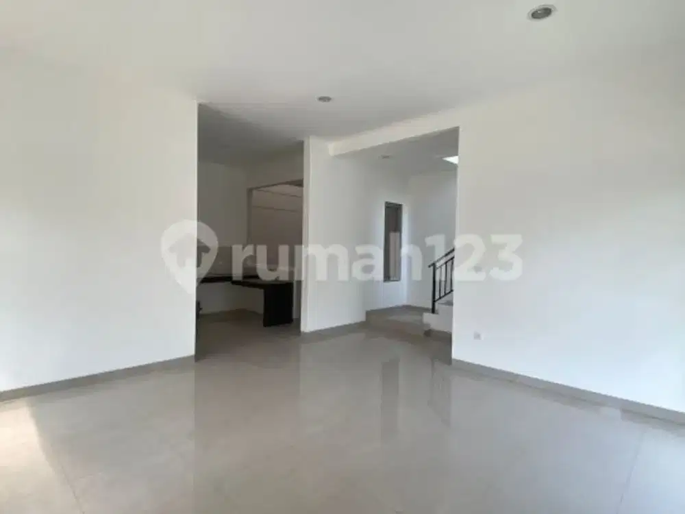 Disewa Rumah 2Lt Pik2 Uk 11X12,5 Hoek Siap Huni