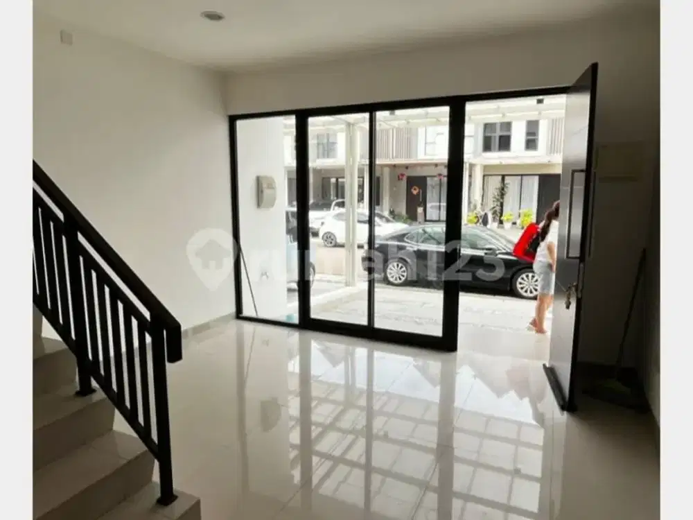 Disewa Rumah Pik 2 Extension Uk 4,5X12,5 Sudah Ada 3Ac 2 Lantai