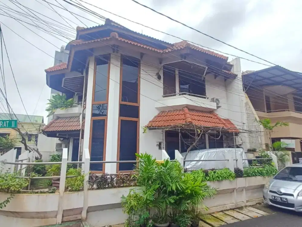 Di Jual Rumah hook terawat, strategis Tomang, Jakarta Barat